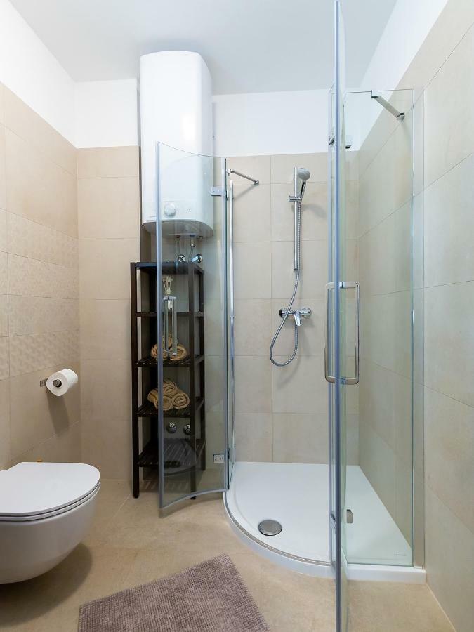 Apartments Gioia โปเรช ภายนอก รูปภาพ