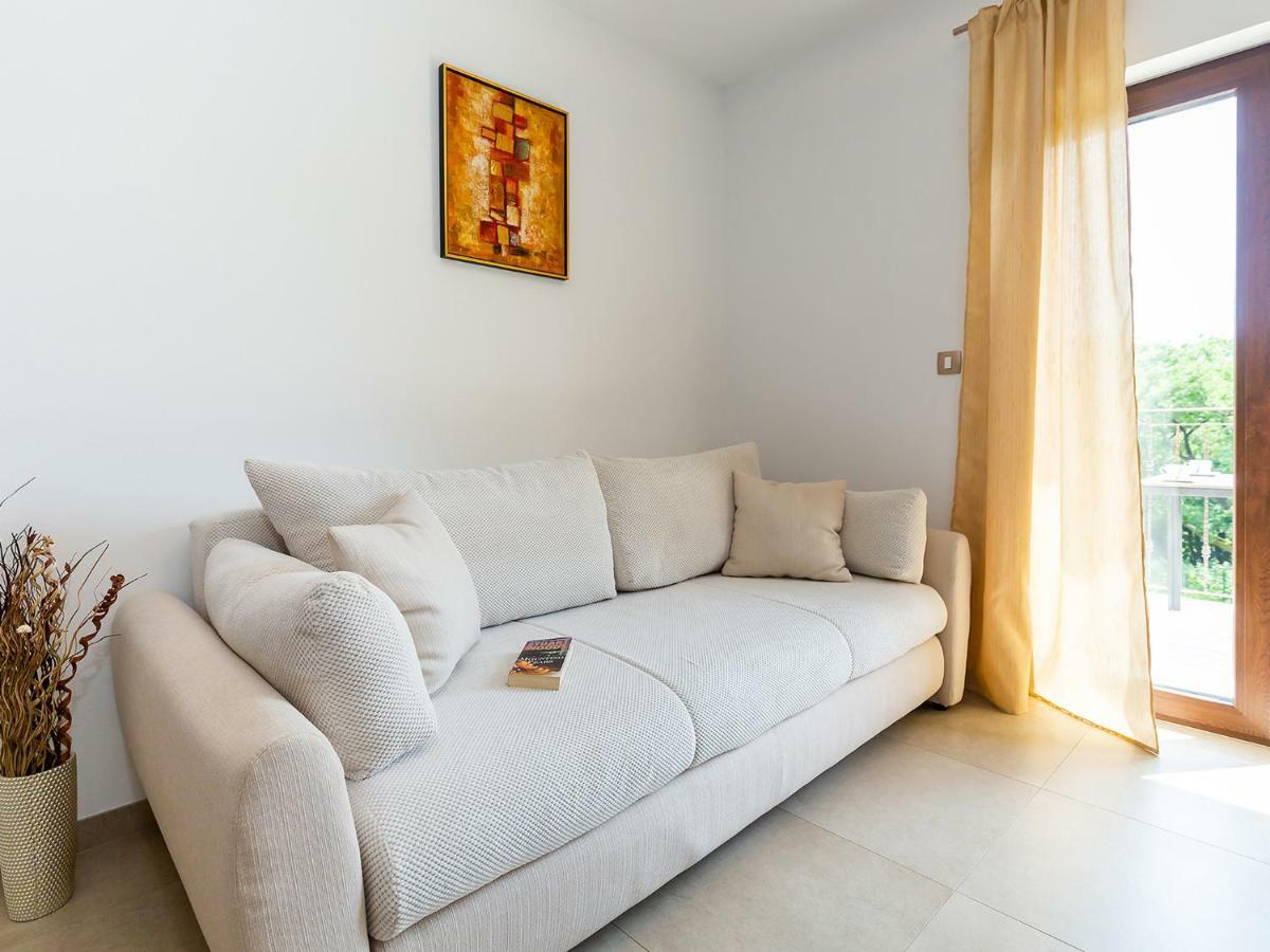 Apartments Gioia โปเรช ภายนอก รูปภาพ