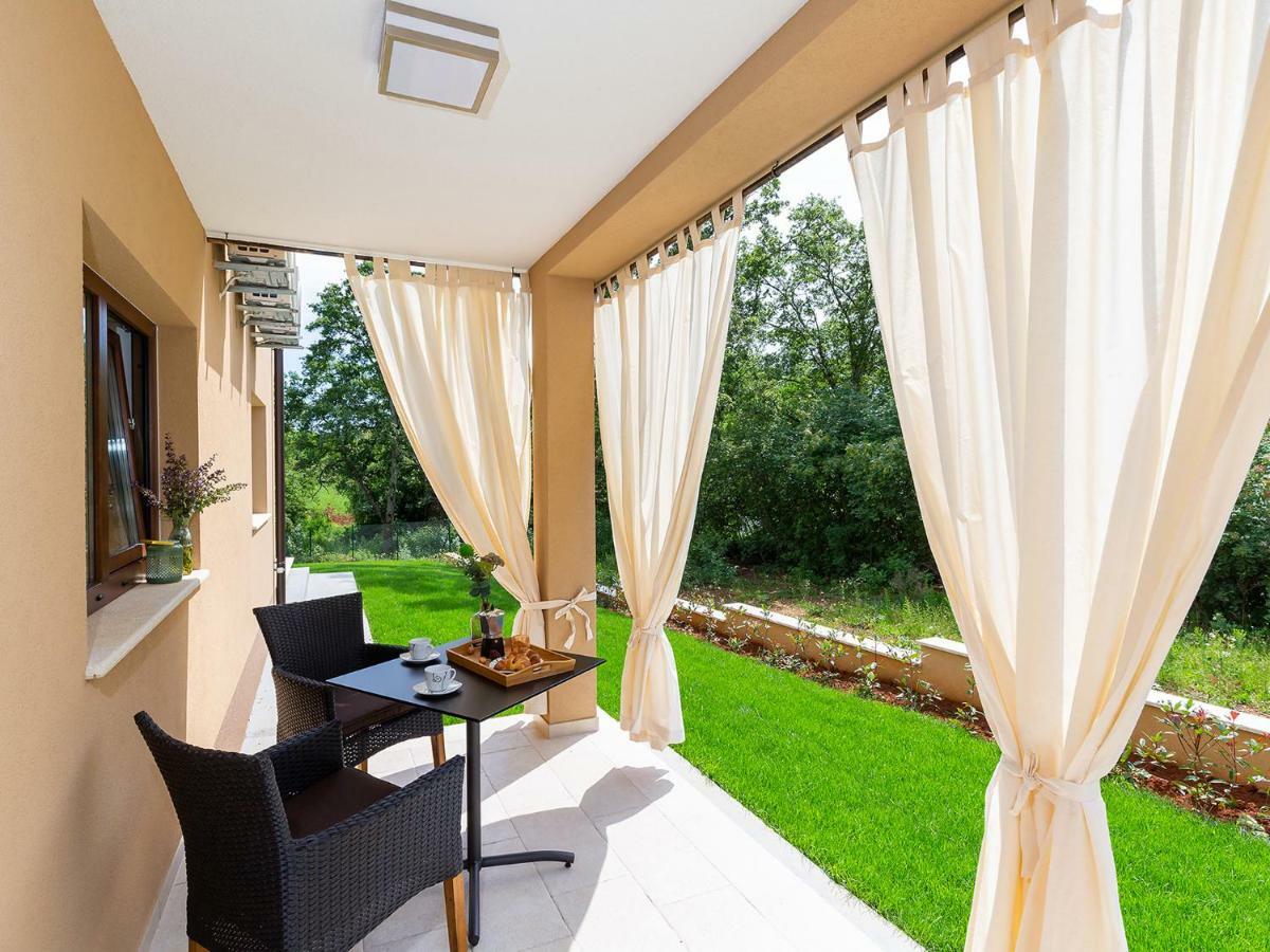Apartments Gioia โปเรช ภายนอก รูปภาพ