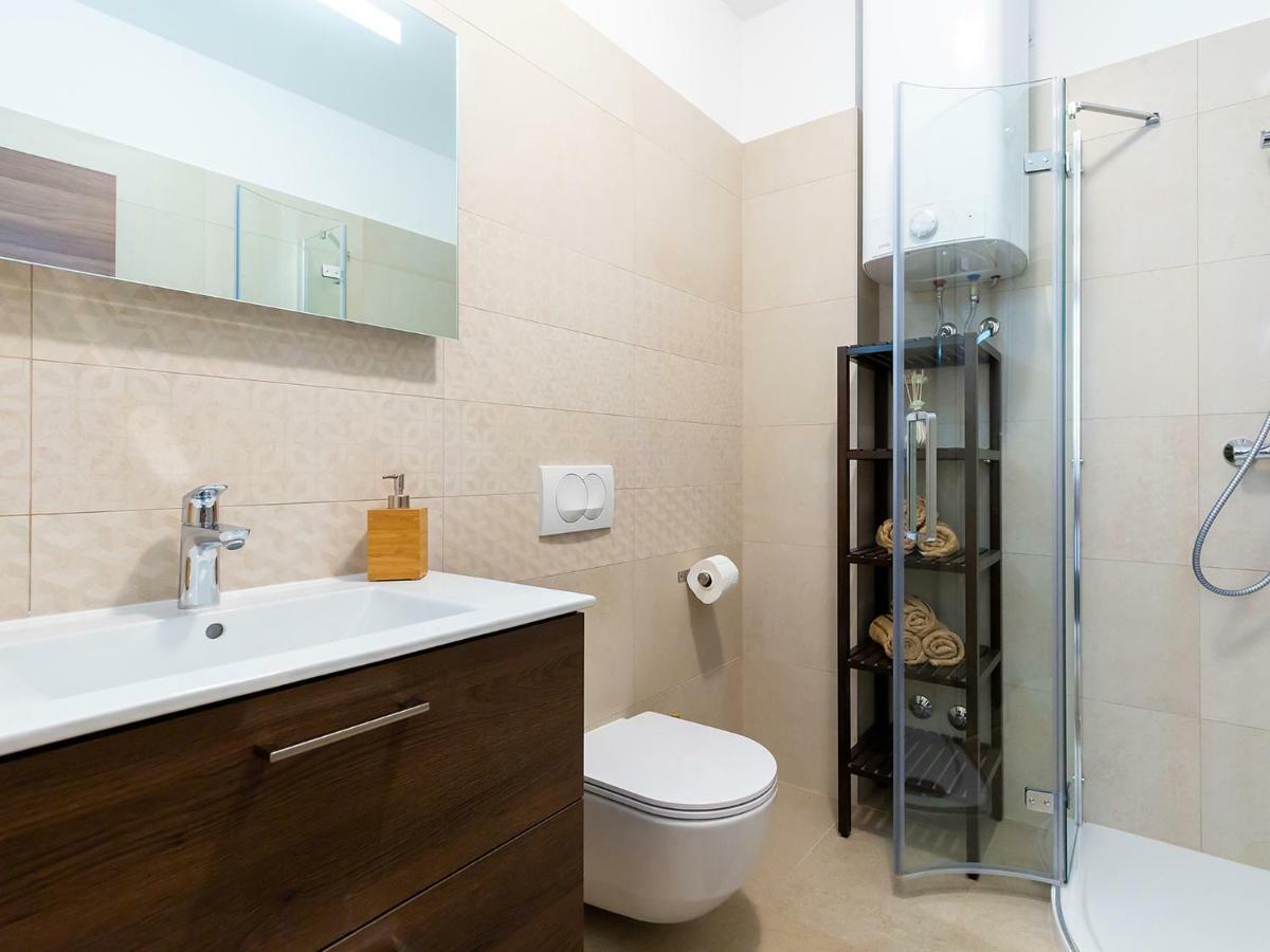 Apartments Gioia โปเรช ภายนอก รูปภาพ